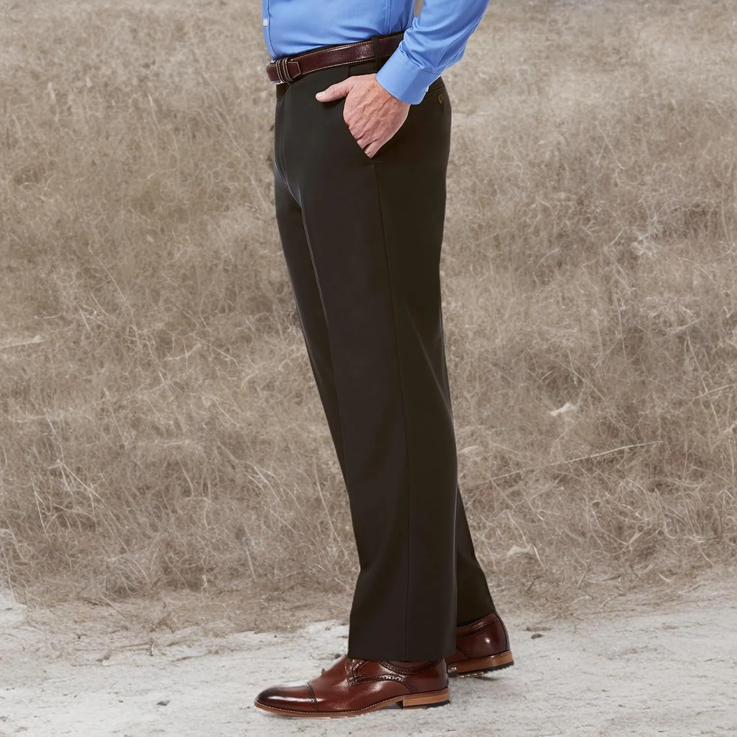 Haggar Men's Premium Comfort Classic Fit Flat Front Hidden Comfort Waistband Pant (Regular and Big & Tall Sizes)