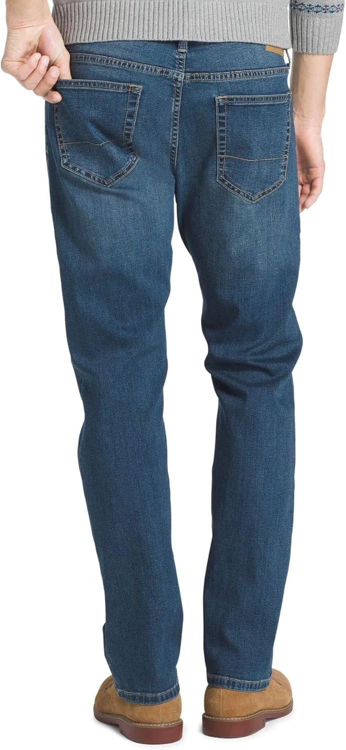 IZOD Men's Comfort Stretch Straight Fit Jean