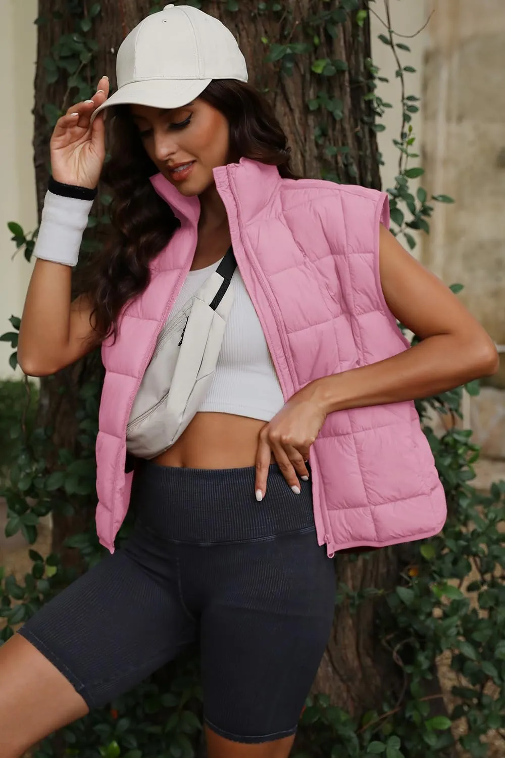 LAMISSCHE Womens Puffer Vest Winter Lightweight Quilted Jackets Sleeveless Zip Up Fall Outfits Puffy Running Coat