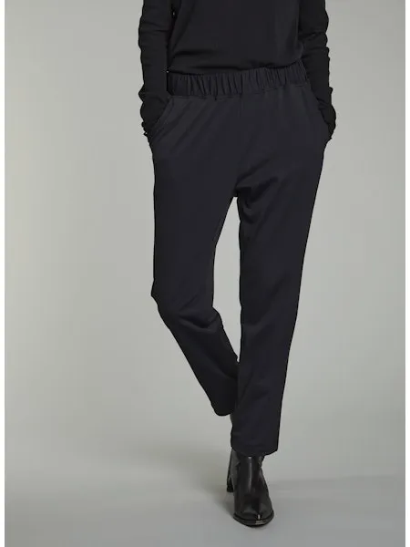 Lis Lareida Athleisure Pants Black