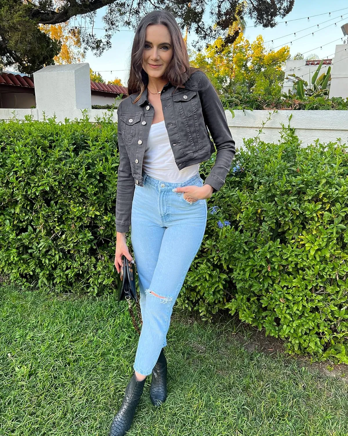 luvamia 2025 Cropped Jean Jackets for Women Fashion Short Denim Shacket Jacket Lightweight Fitted Stretchy with Pockets
