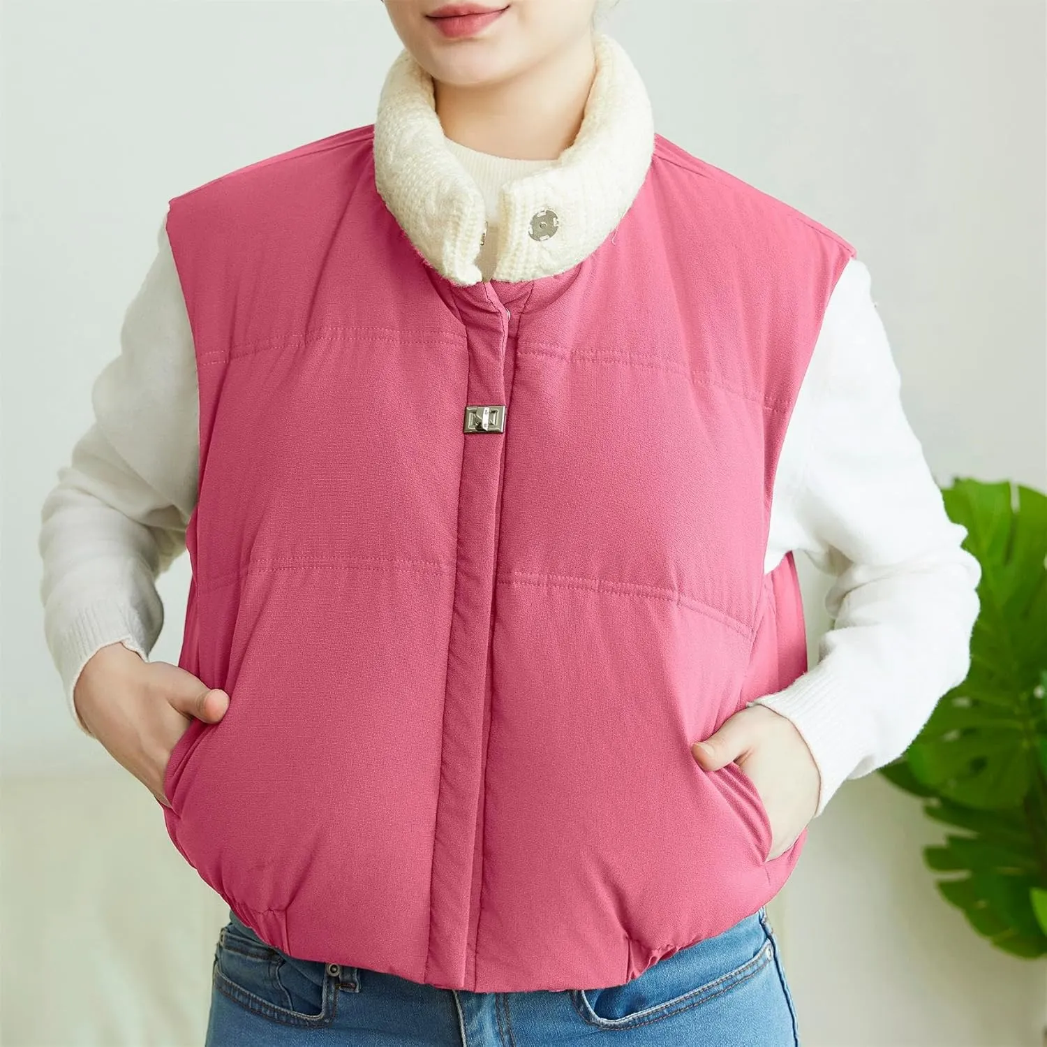 Womens Cropped Puffer Vest Button Sleeveless Light Jacket Stand Collar Essentials Gilet with Pockets